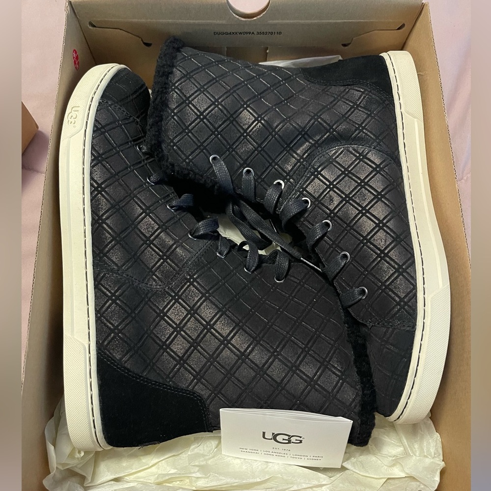 UGG CROFT DOUBLE DIAMOND BLACK SUEDE CASUAL ANKLE BOOTS